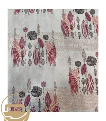 پارچه طرح برگ‌های هندسی با رنگ‌بندی آبی، قهوه‌ای و زرشکی روی زمینه روشن، مناسب روتختی و دکورهای مدرن.